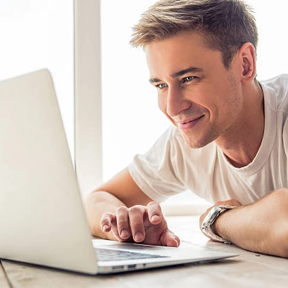 Criação e desenvolvimento de sites - Futurodaweb